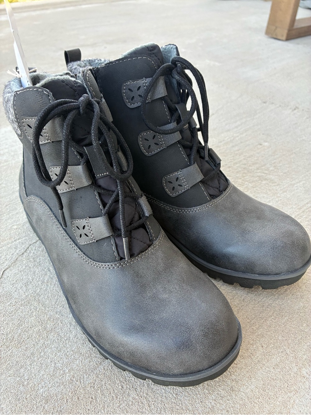JBU by Jambu Memory foam Grey ankle boots with lace up front, Size 7.5